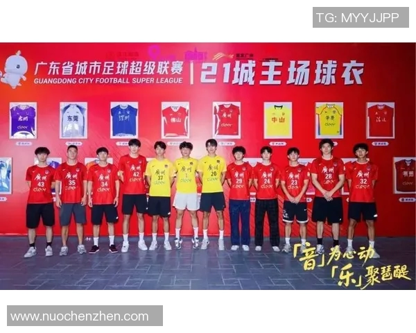 中国足球明星跨界演绎新人生展现多才多艺的魅力与挑战